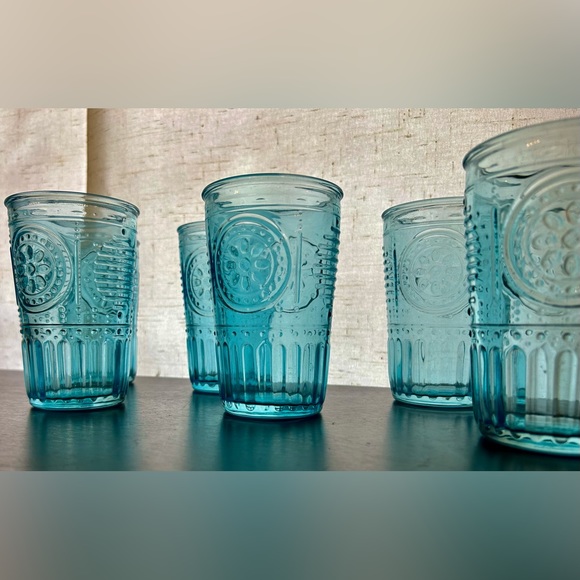 Set of 6 Bormioli Rocco Aqua Blue glasses. 4.75”H x 3.15”W Made in Italy - Picture 2 of 14